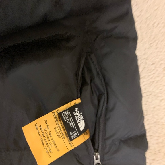 The North Face Black and Orange Puffer Jacket with Quilted Design - Picture 2 of 2